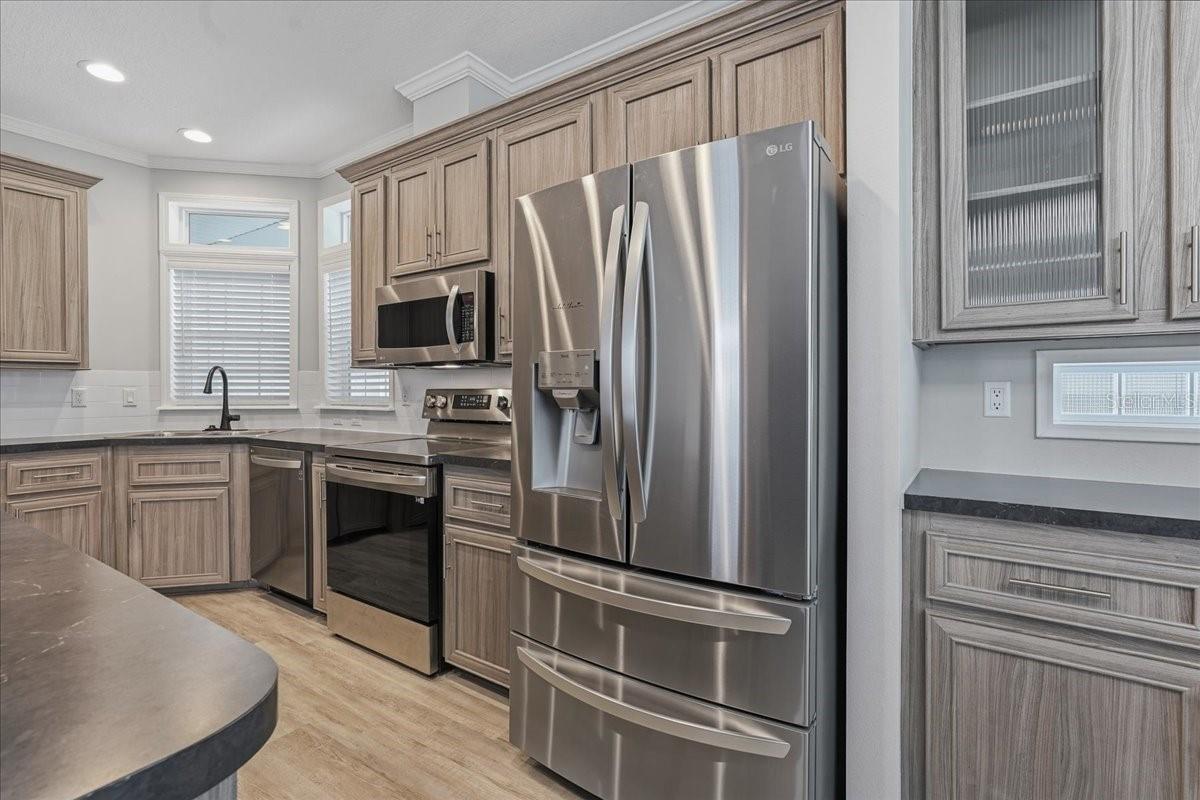 8903 SHELDON WEST DR — photo 25