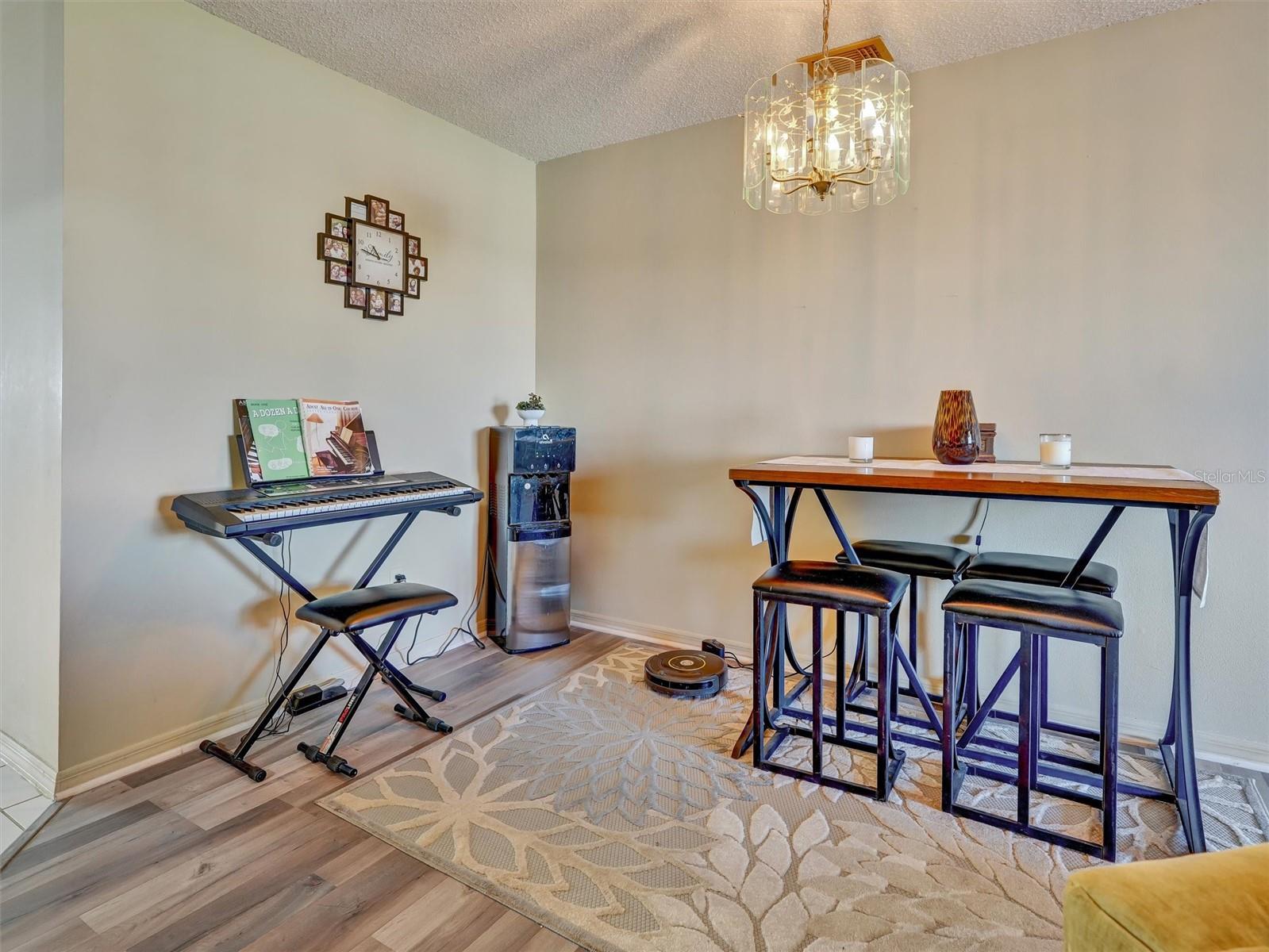 202 CACTUSFLOWER LN — photo 12