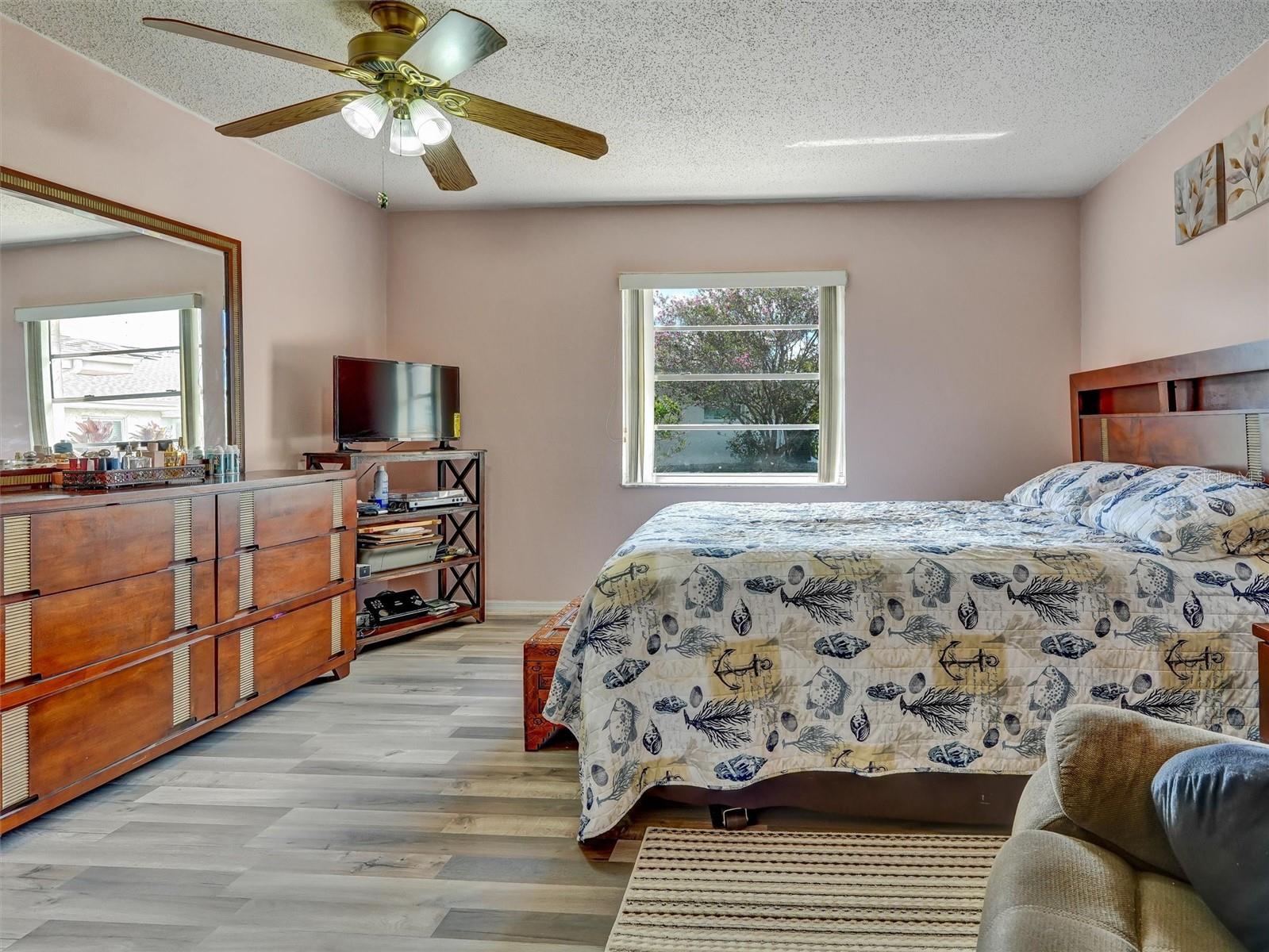 202 CACTUSFLOWER LN — photo 38