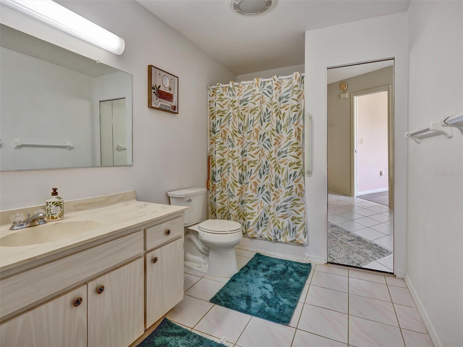 202 CACTUSFLOWER LN — photo 41