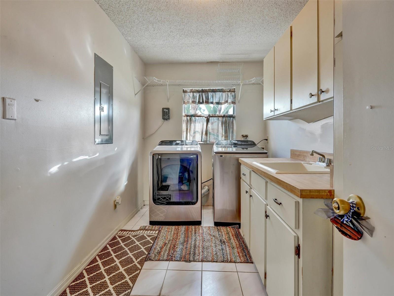 202 CACTUSFLOWER LN — photo 21