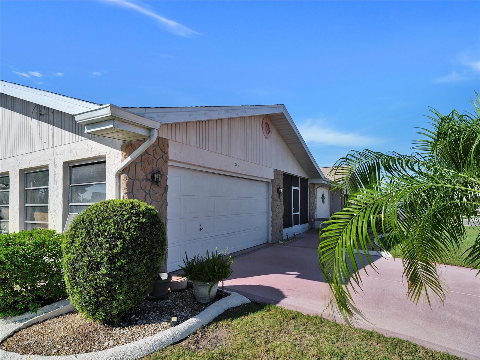 202 CACTUSFLOWER LN — photo 3
