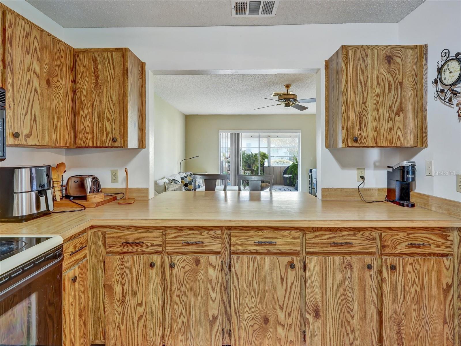 202 CACTUSFLOWER LN — photo 15