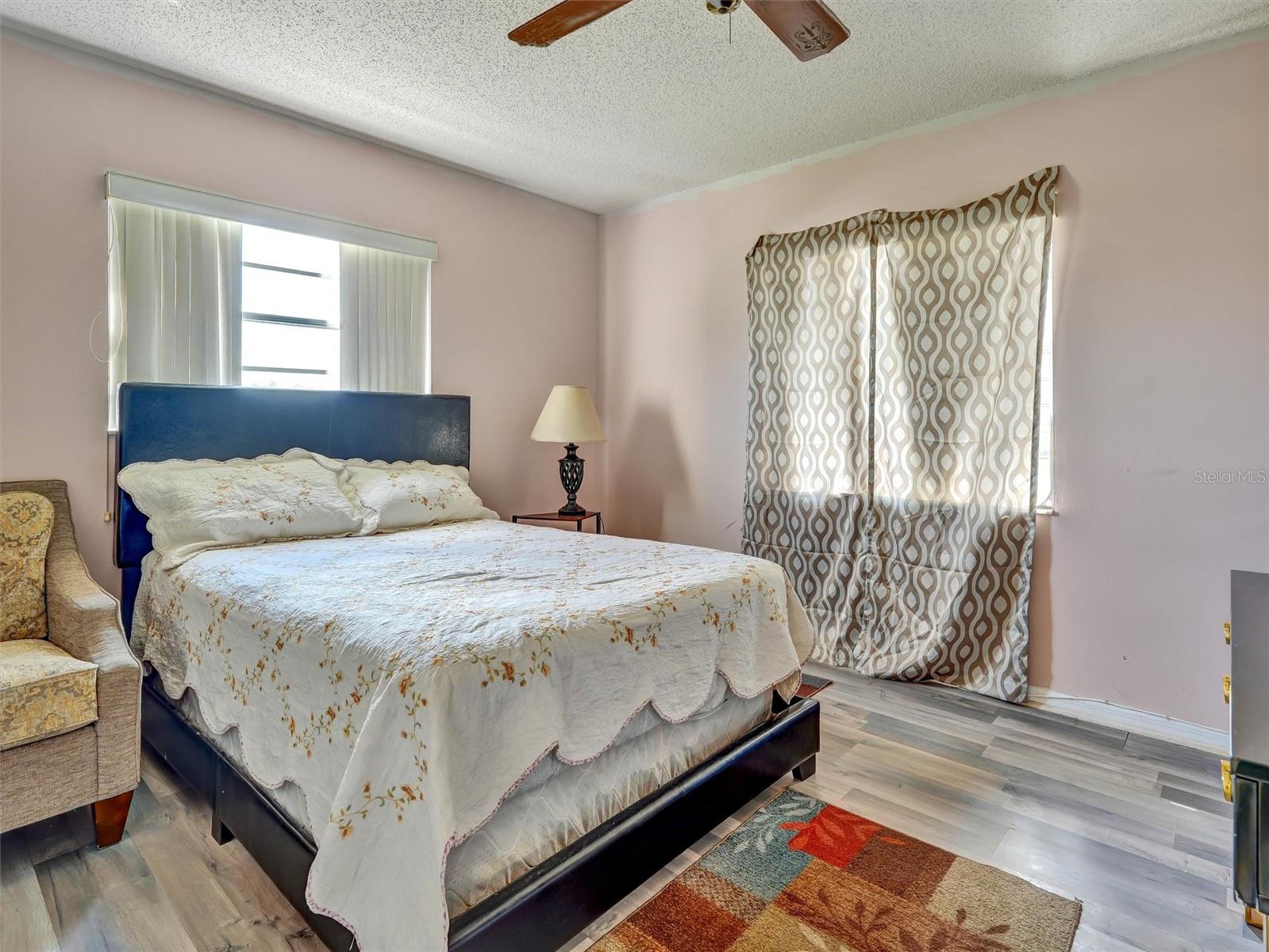 202 CACTUSFLOWER LN — photo 34