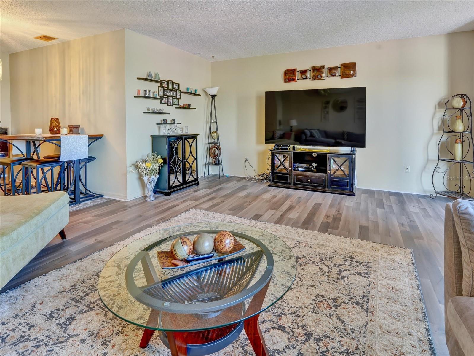 202 CACTUSFLOWER LN — photo 14