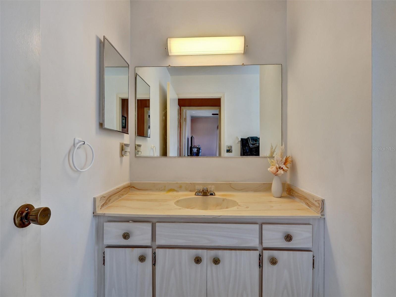 202 CACTUSFLOWER LN — photo 30