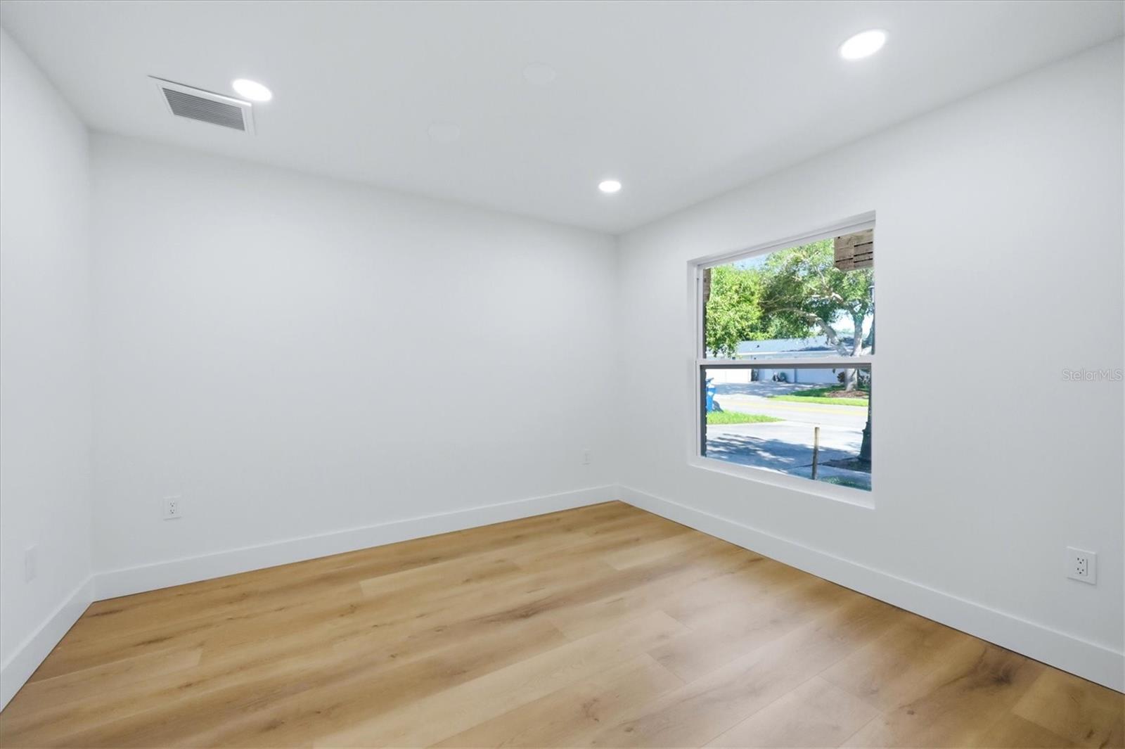 4803 21ST AVE W — photo 24