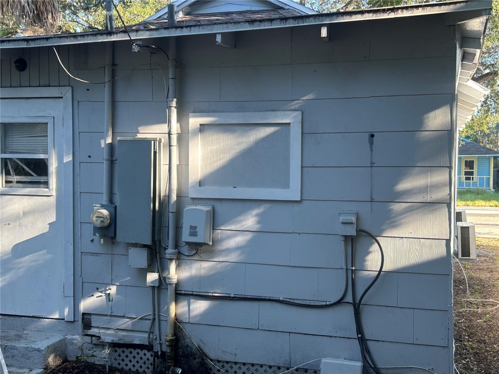 2926 FAIRFIELD AVE S — photo 2
