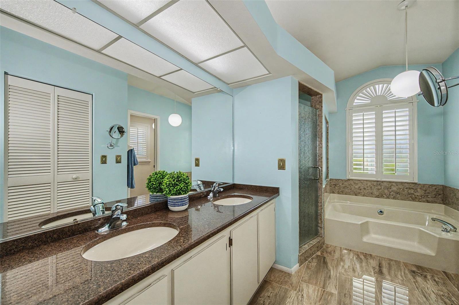 2951 ORCHARD DR — photo 30