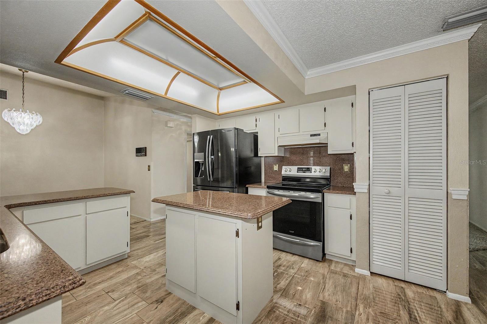 2951 ORCHARD DR — photo 13