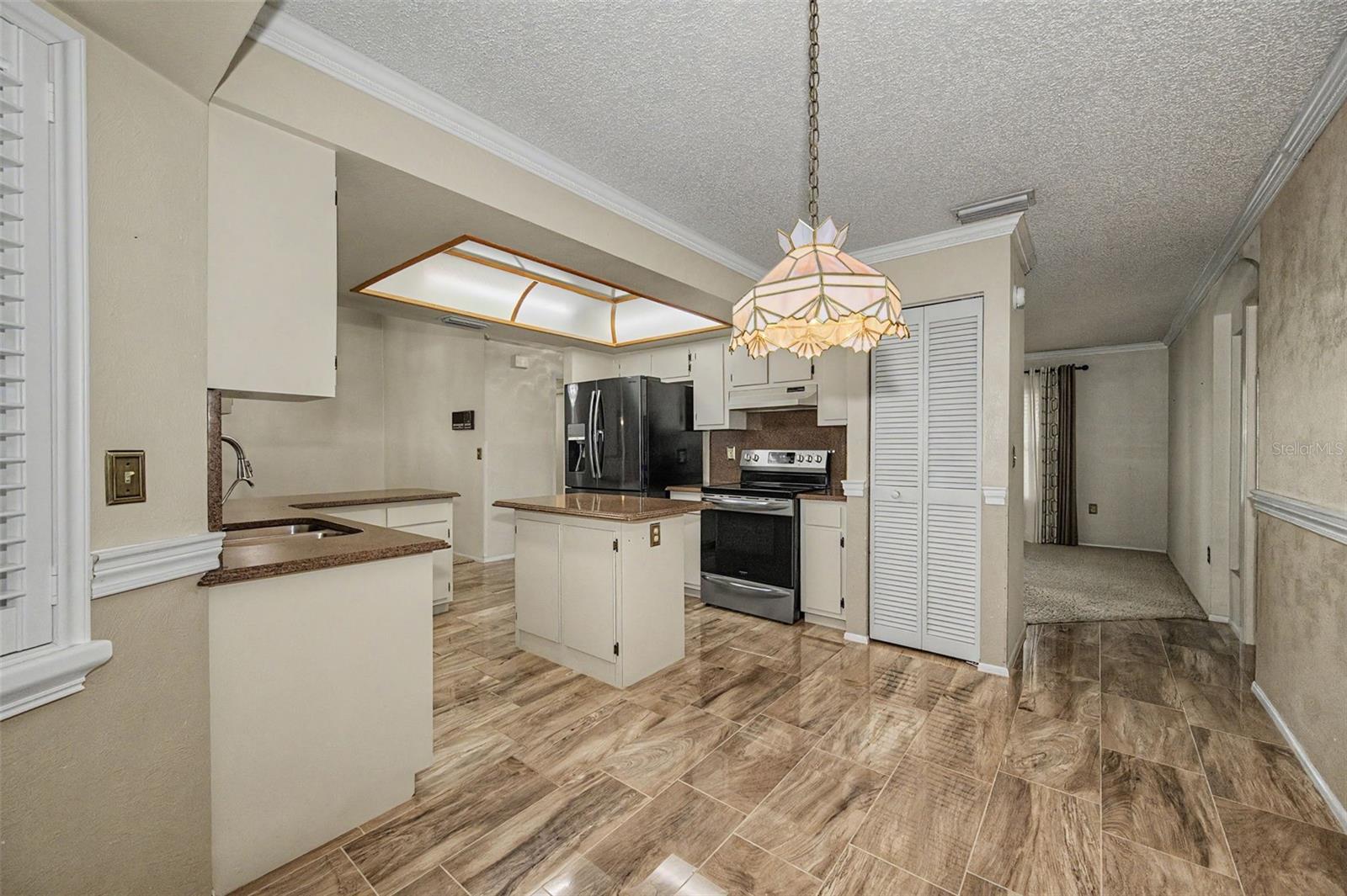 2951 ORCHARD DR — photo 4