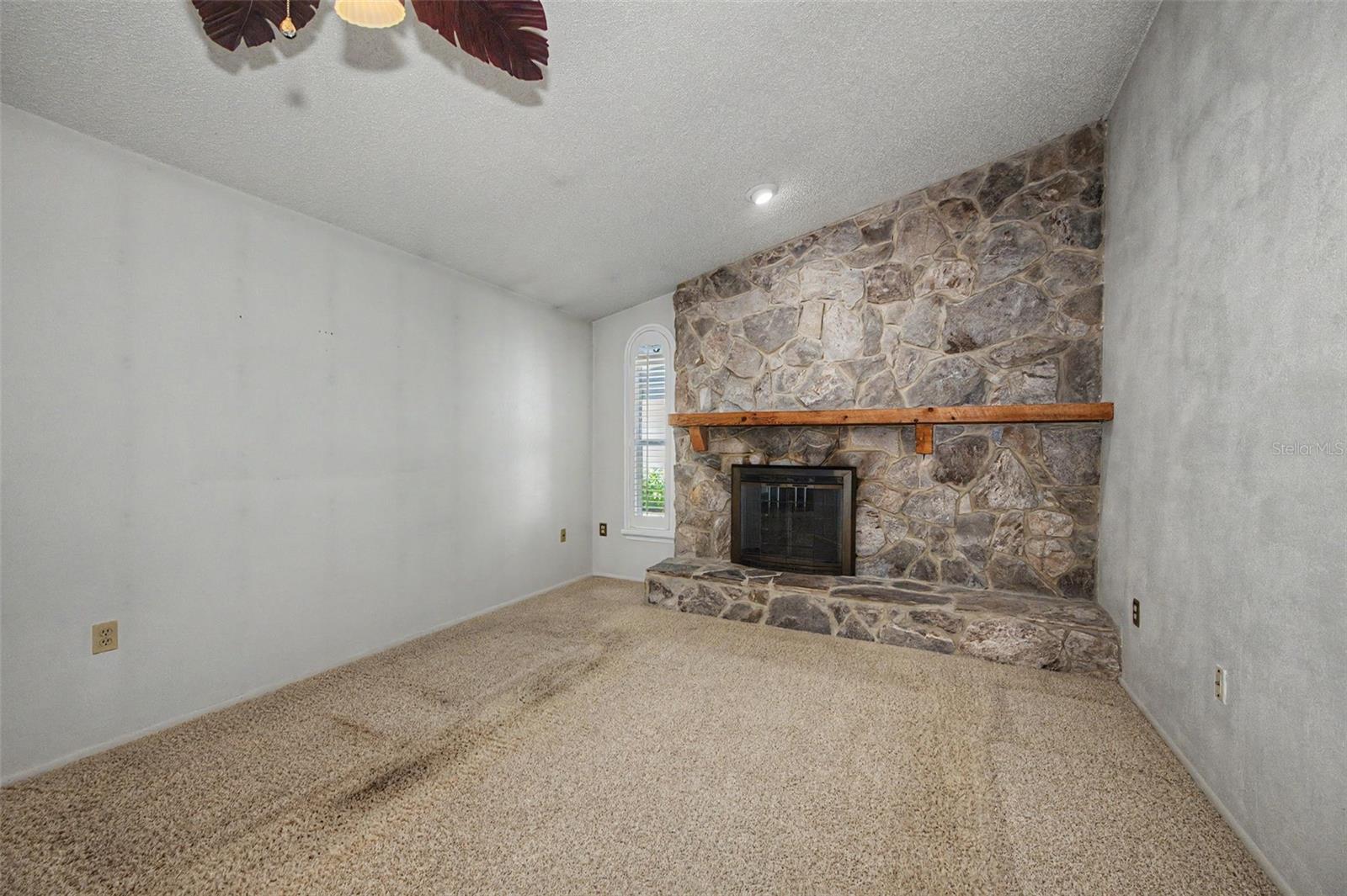 2951 ORCHARD DR — photo 25