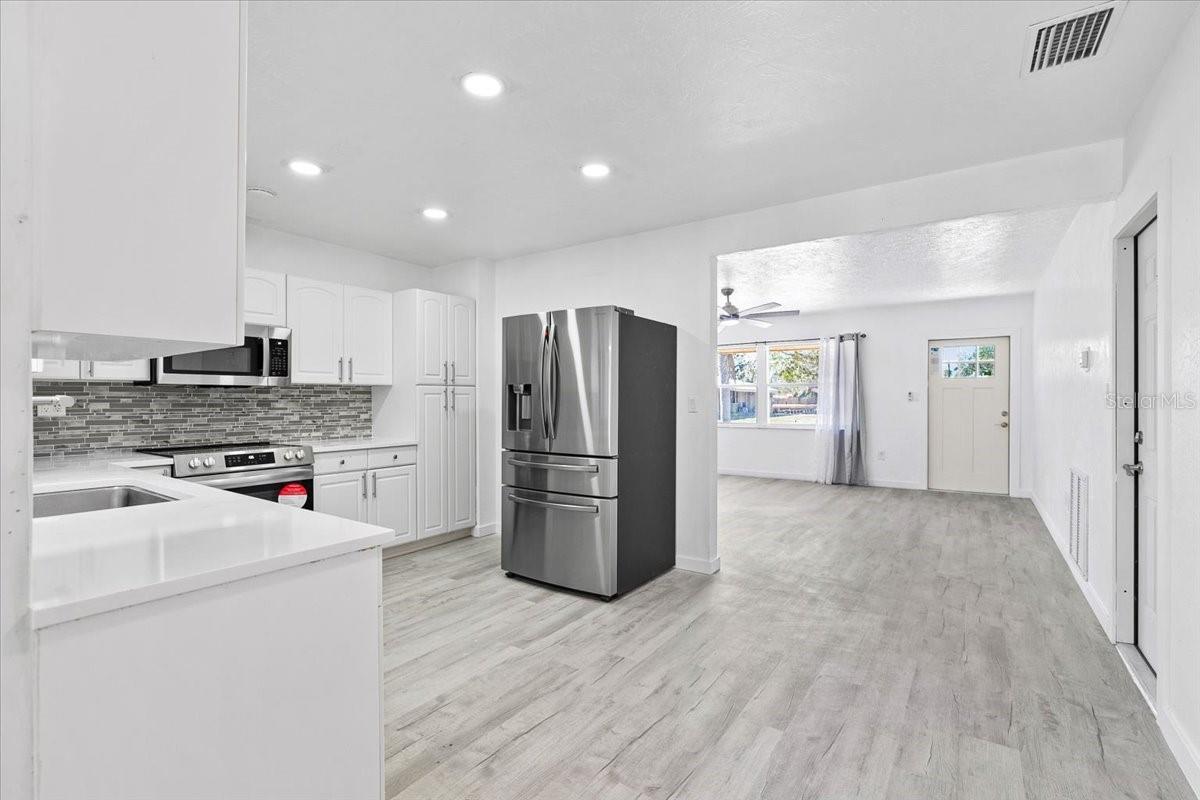 6243 CARLTON AVE — photo 12