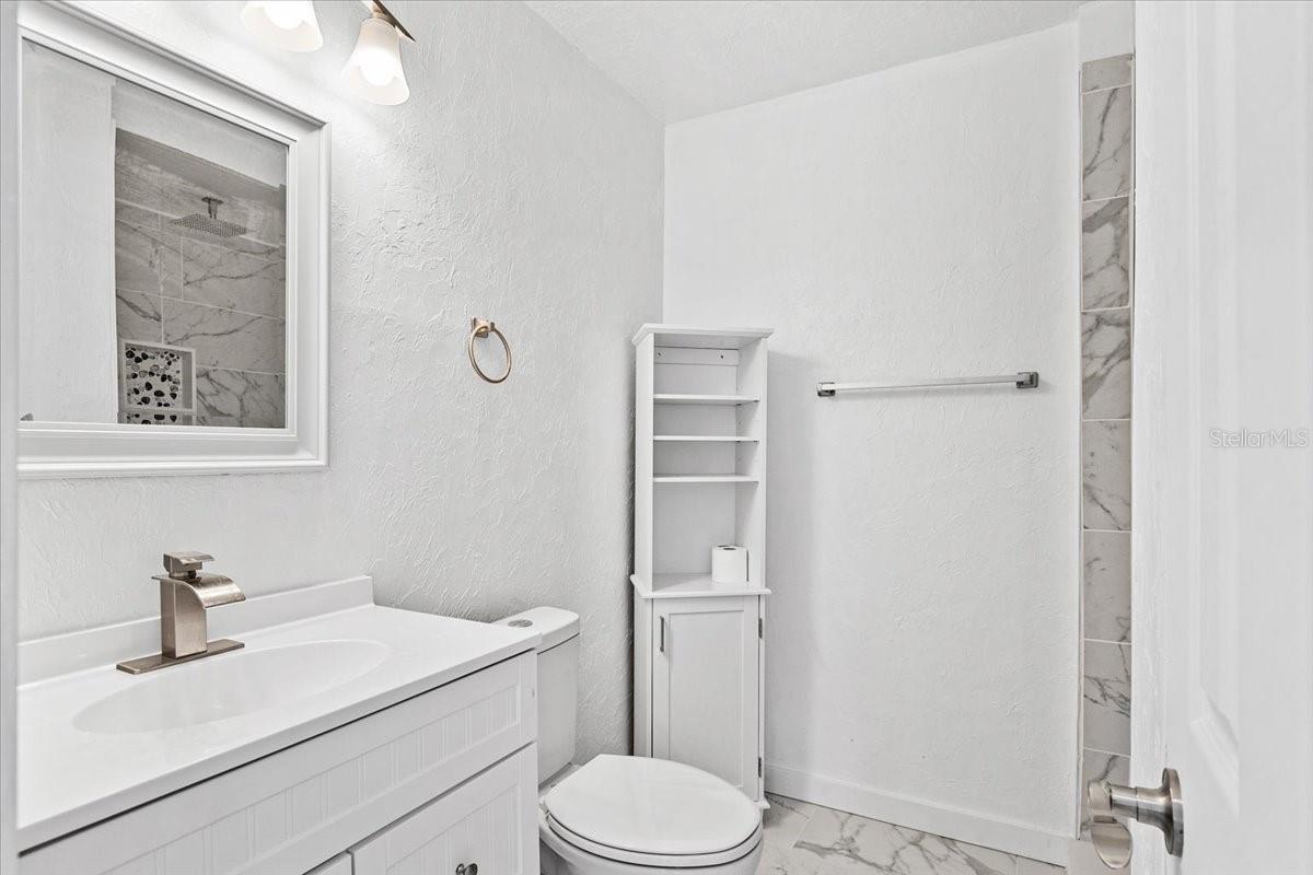 6243 CARLTON AVE — photo 16