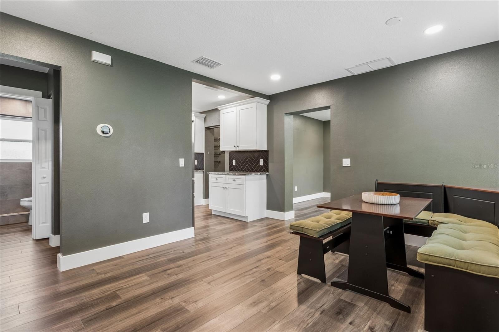 10420 N HAMNER AVE — photo 6