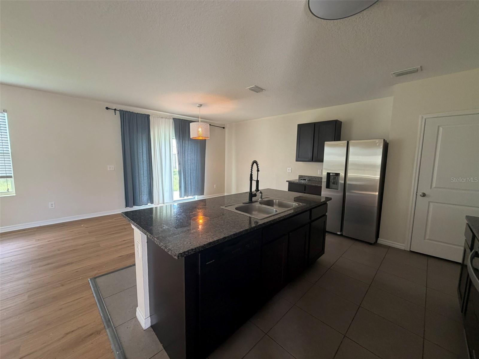 7572 TUSCAN BAY CIR — photo 3