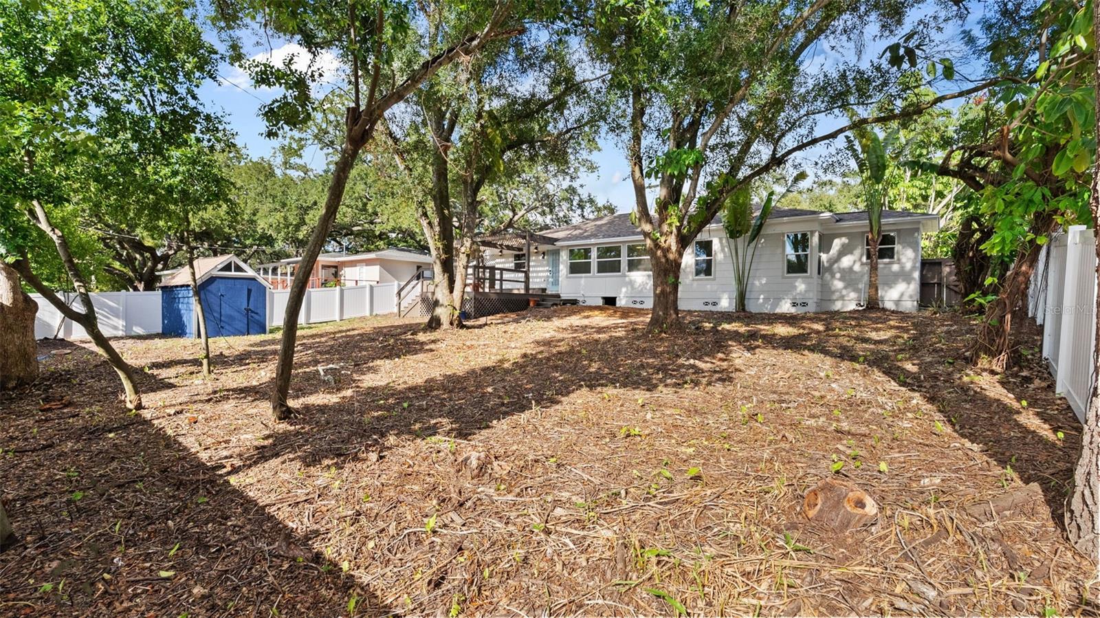 408 ORANGEVIEW AVE — photo 27