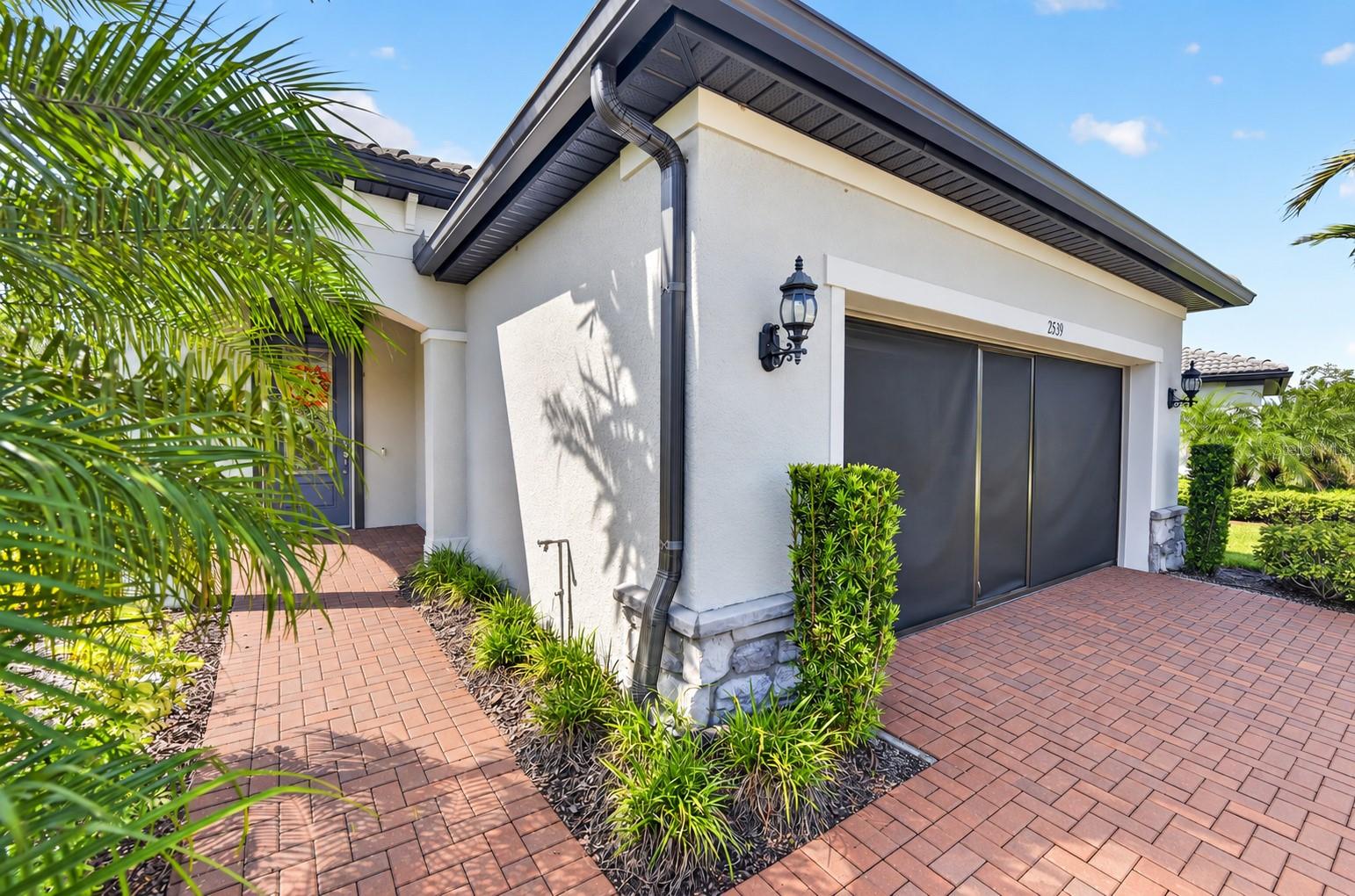 2539 BRASSICA DR — photo 3