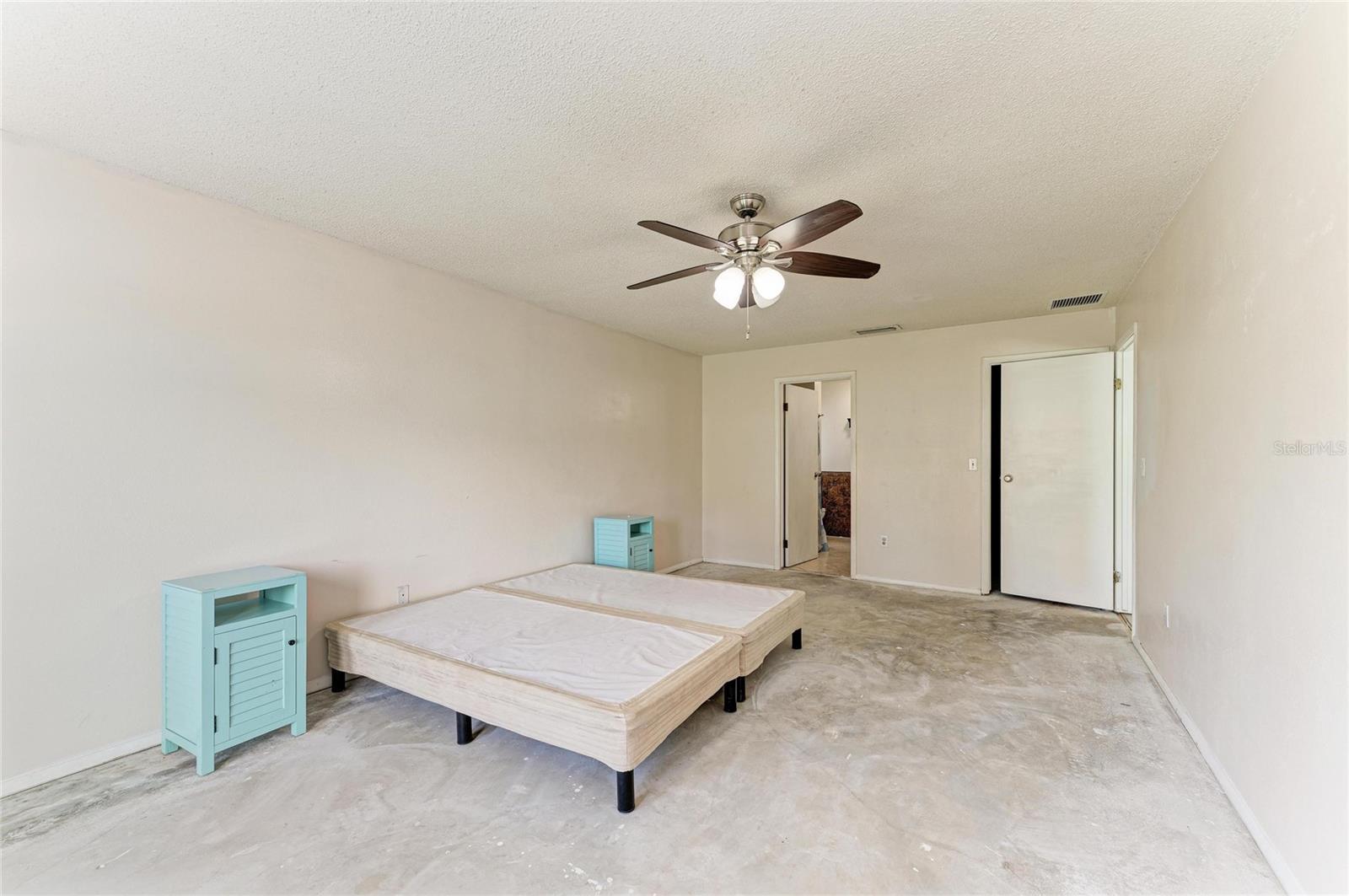 2219 LOCKWOOD MEADOWS CIR — photo 36