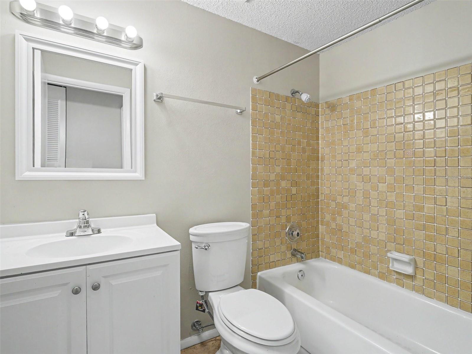 6607 36TH AVENUE DR W — photo 17