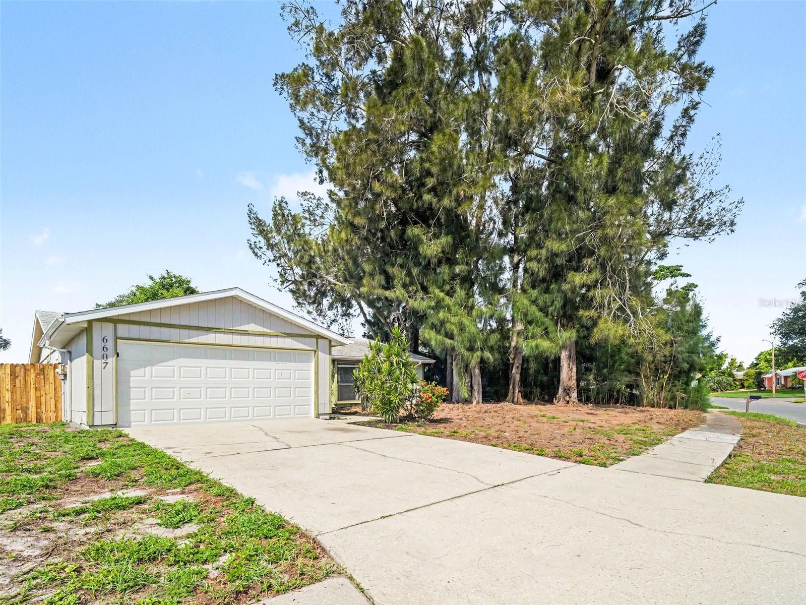 6607 36TH AVENUE DR W — photo 3