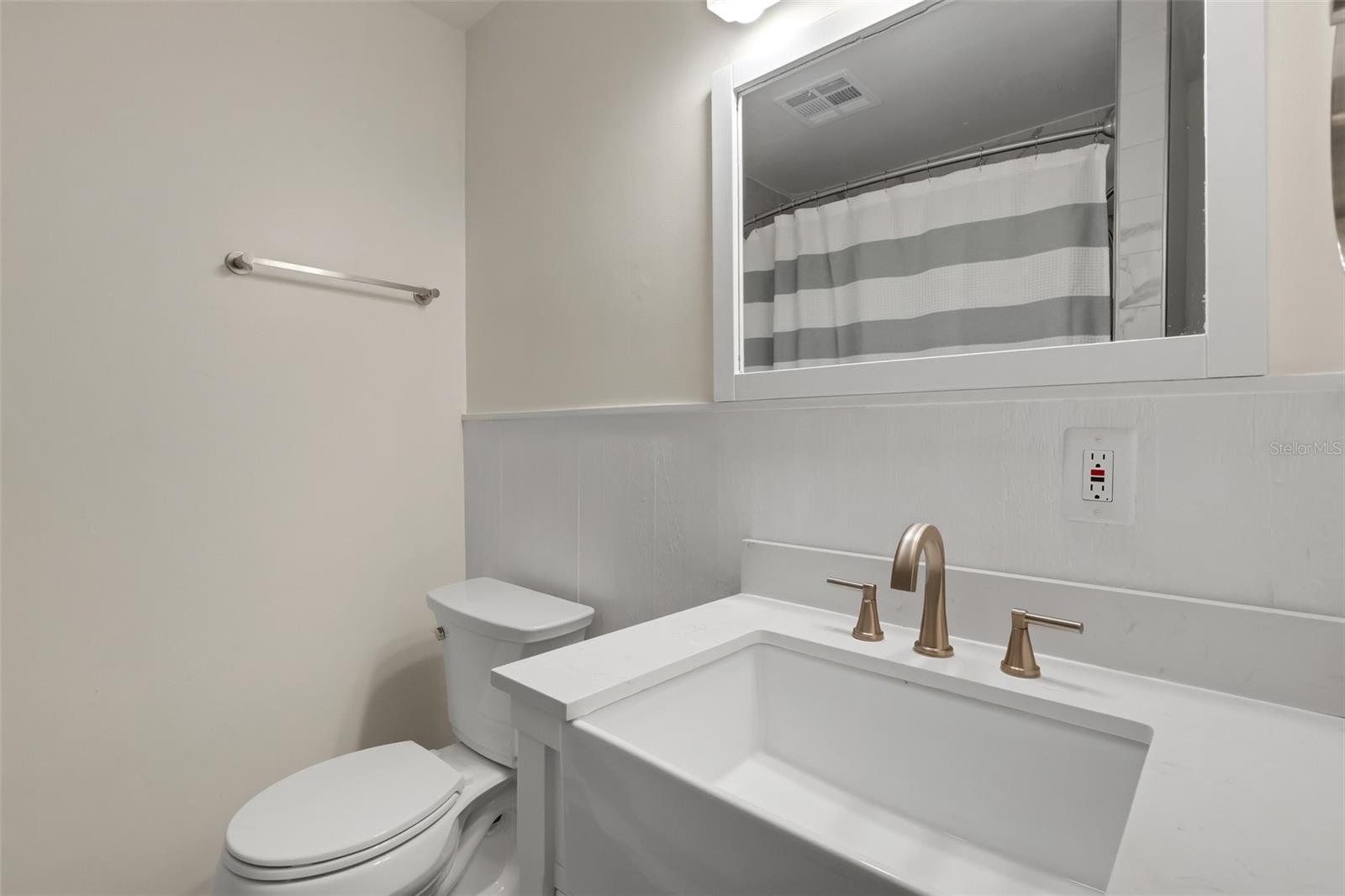 5211 48TH TER N — photo 18