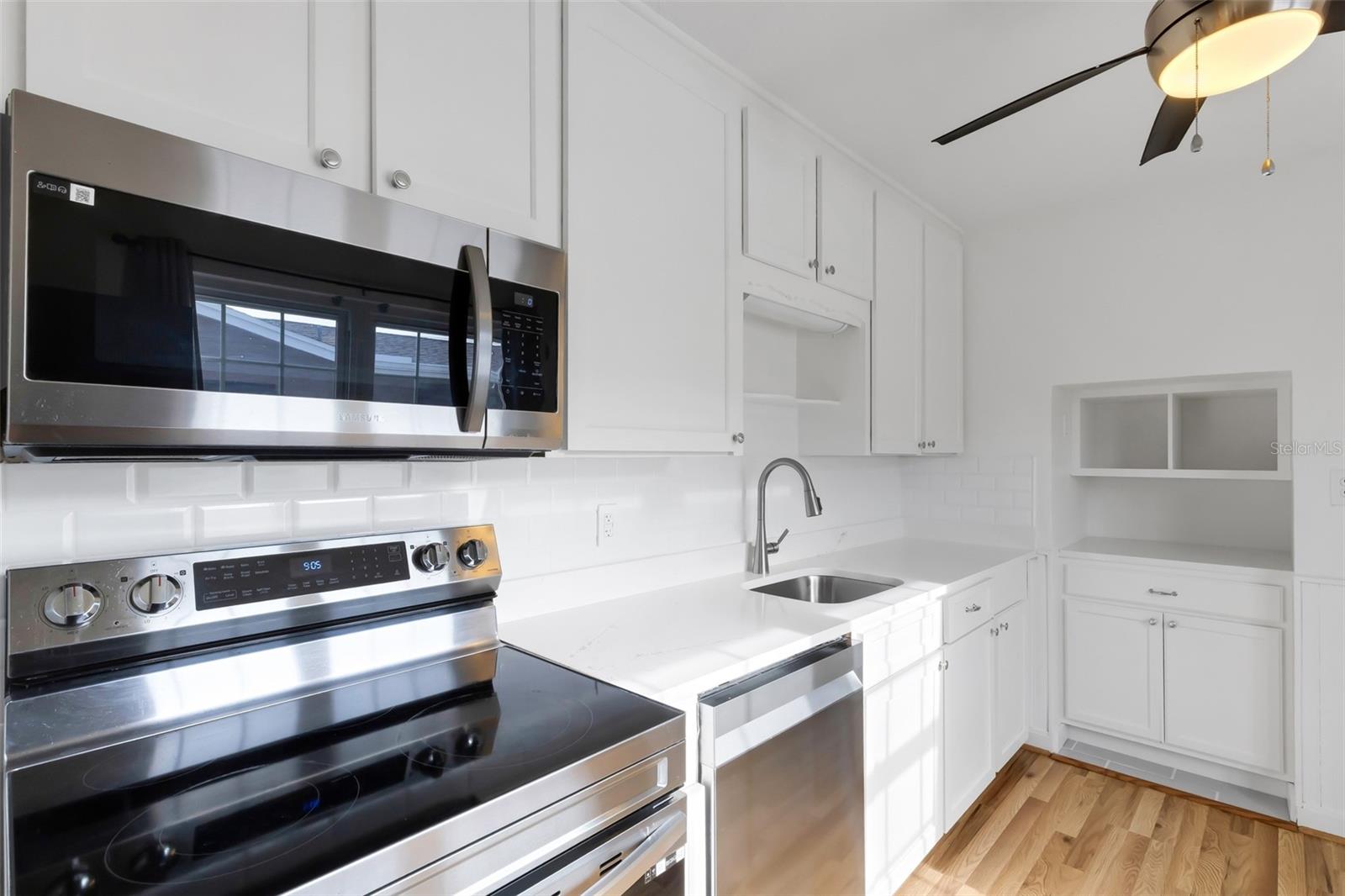 5211 48TH TER N — photo 14