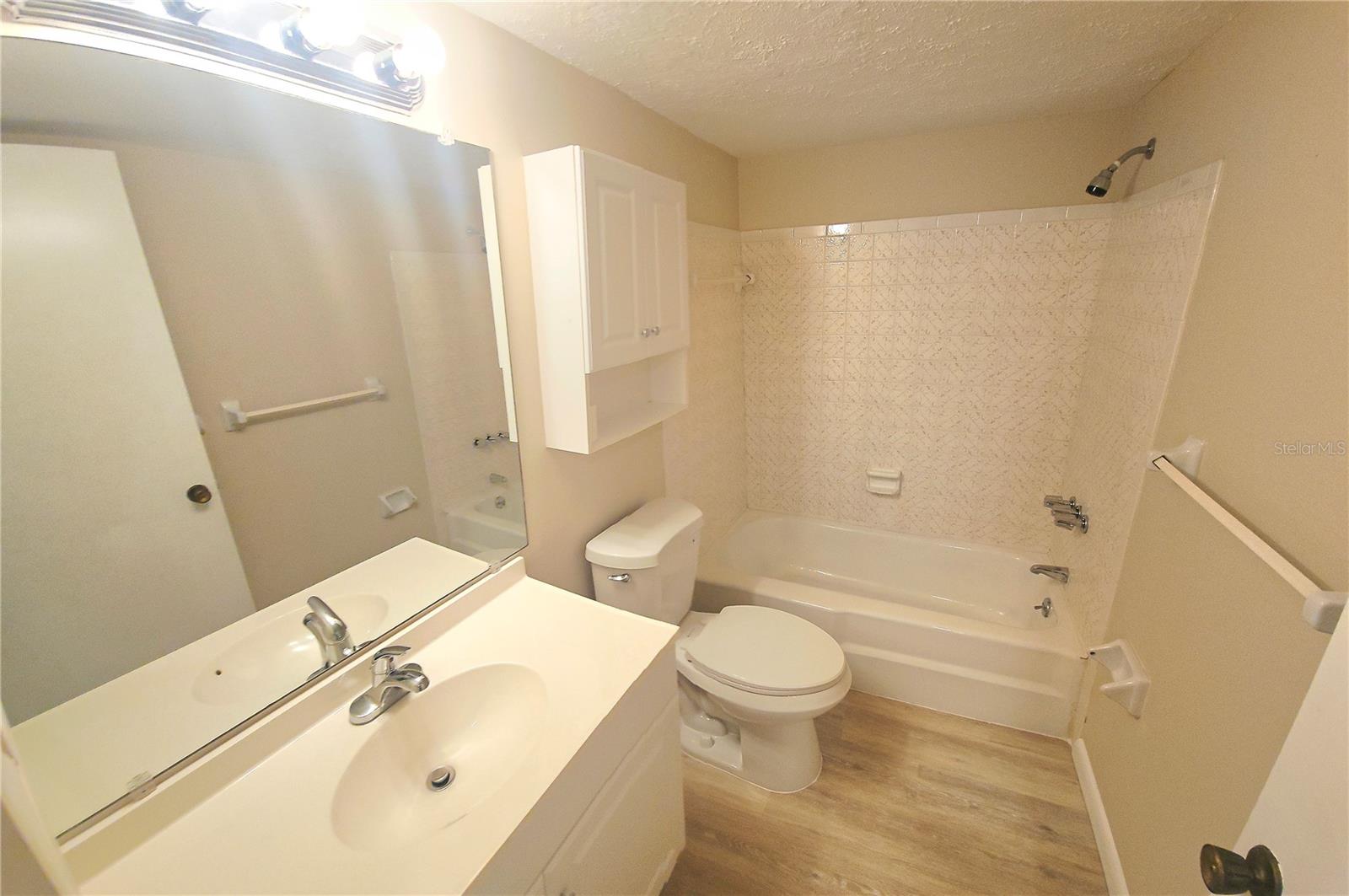 1650 PINE TREE LN #204 — photo 15