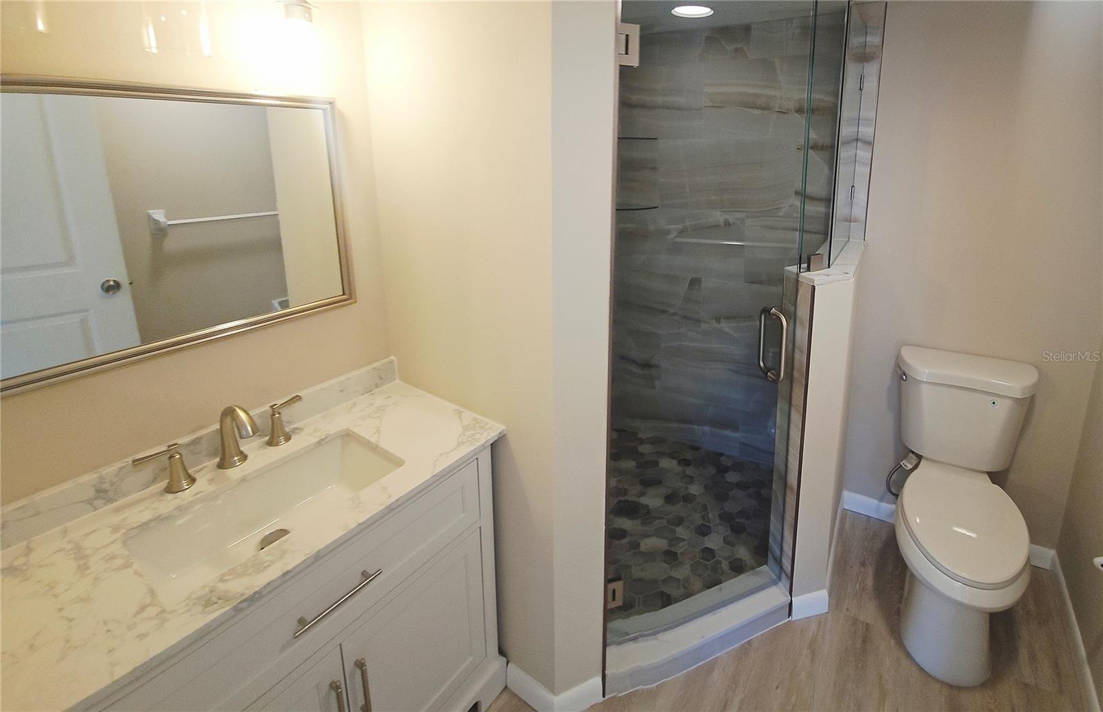 1650 PINE TREE LN #204 — photo 12