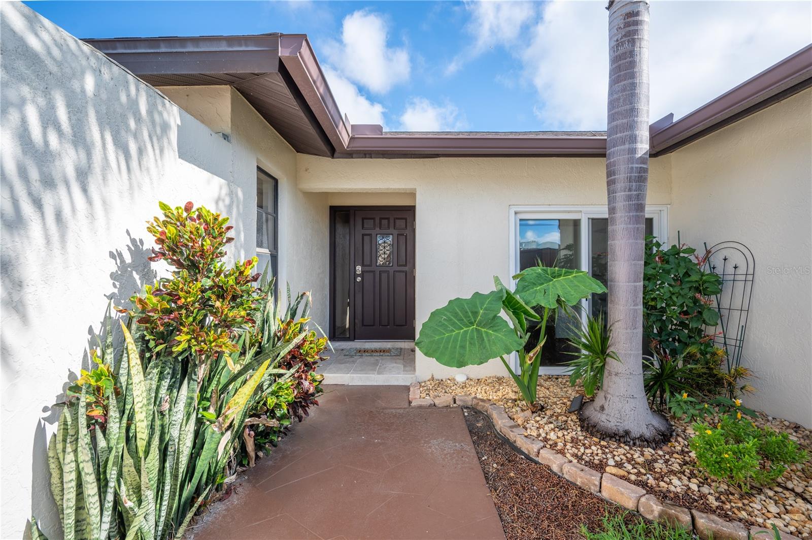 13510 AVISTA DR — photo 2