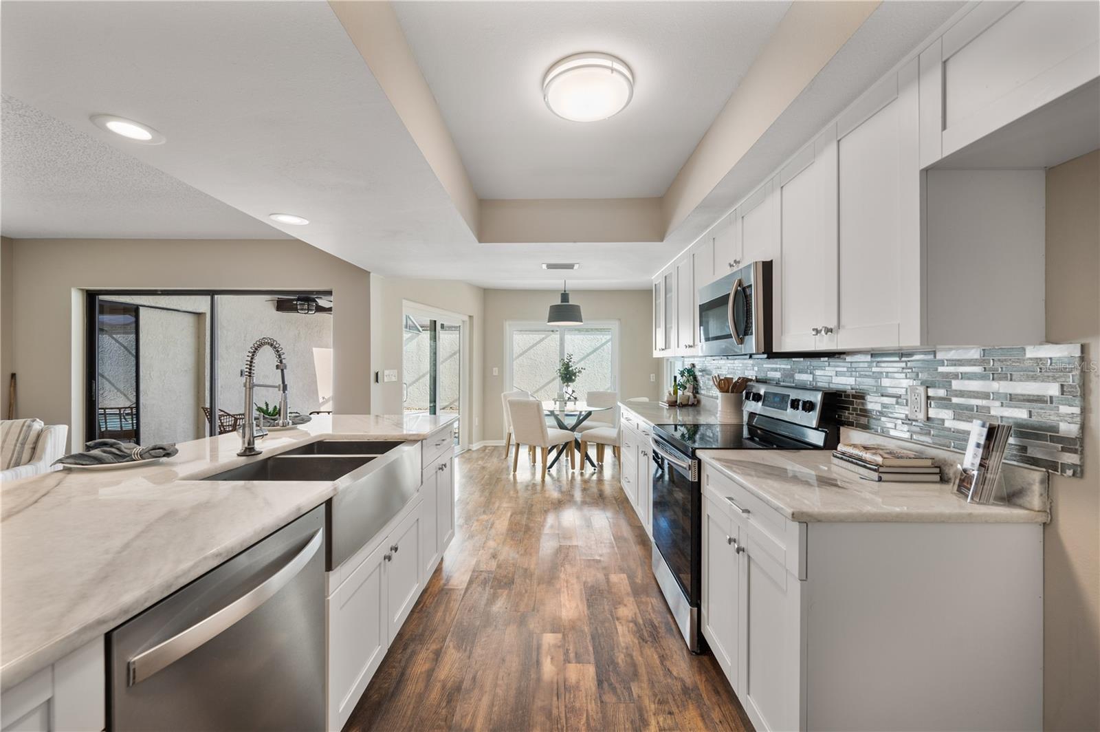 13510 AVISTA DR — photo 7