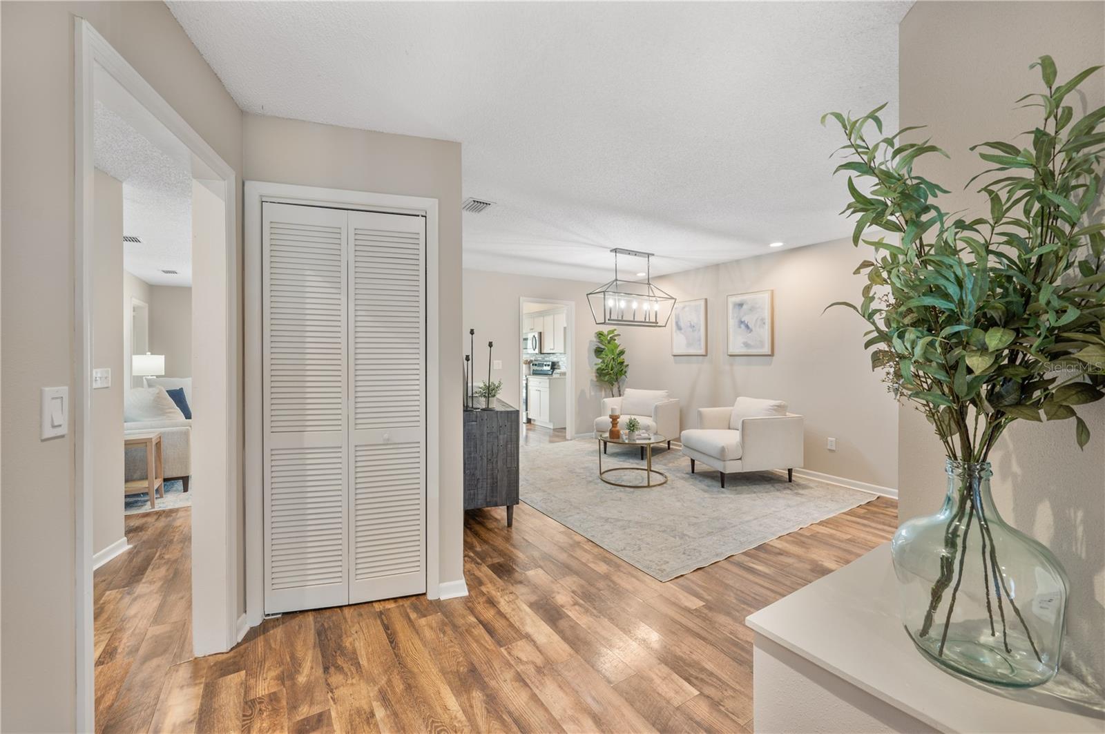 13510 AVISTA DR — photo 3