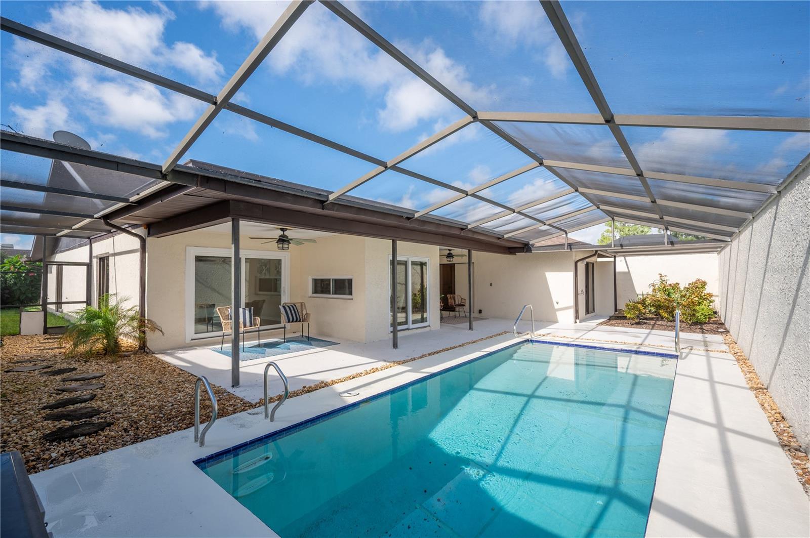 13510 AVISTA DR — photo 28