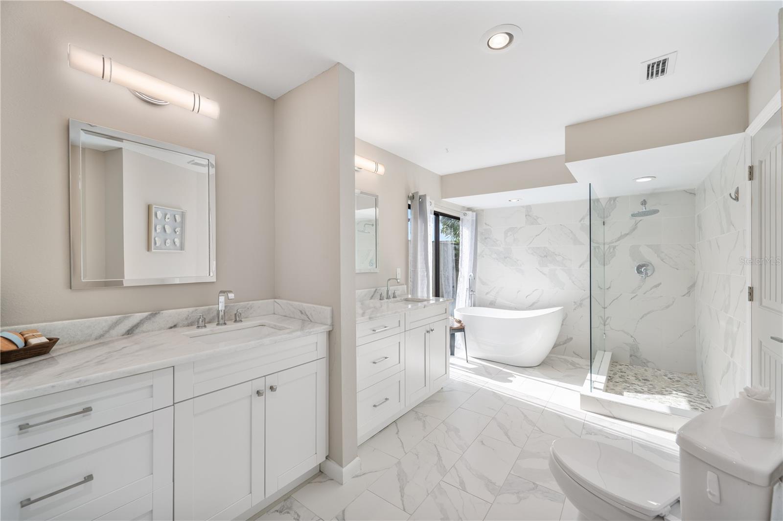 13510 AVISTA DR — photo 19