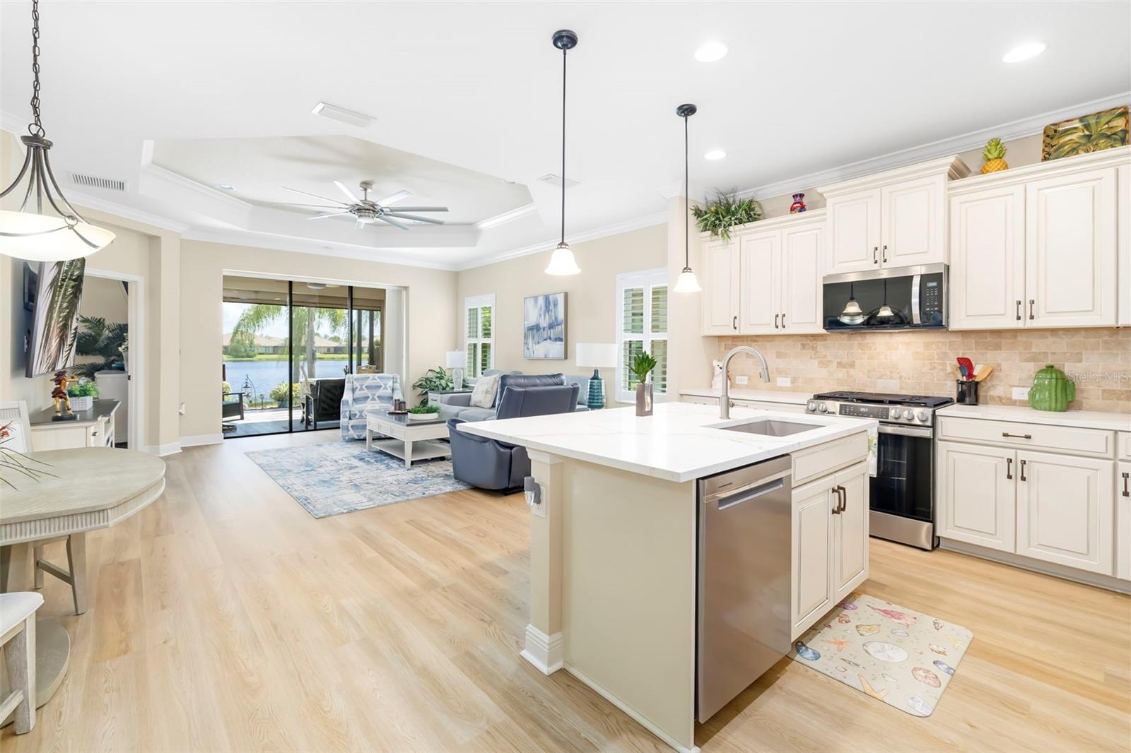 21620 AVON PARK CT — photo 9