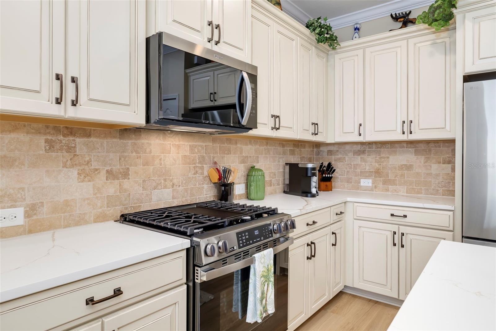 21620 AVON PARK CT — photo 16