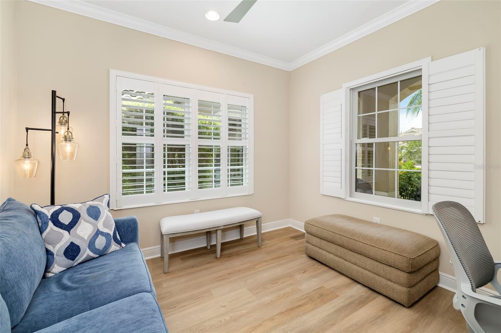 21620 AVON PARK CT — photo 32