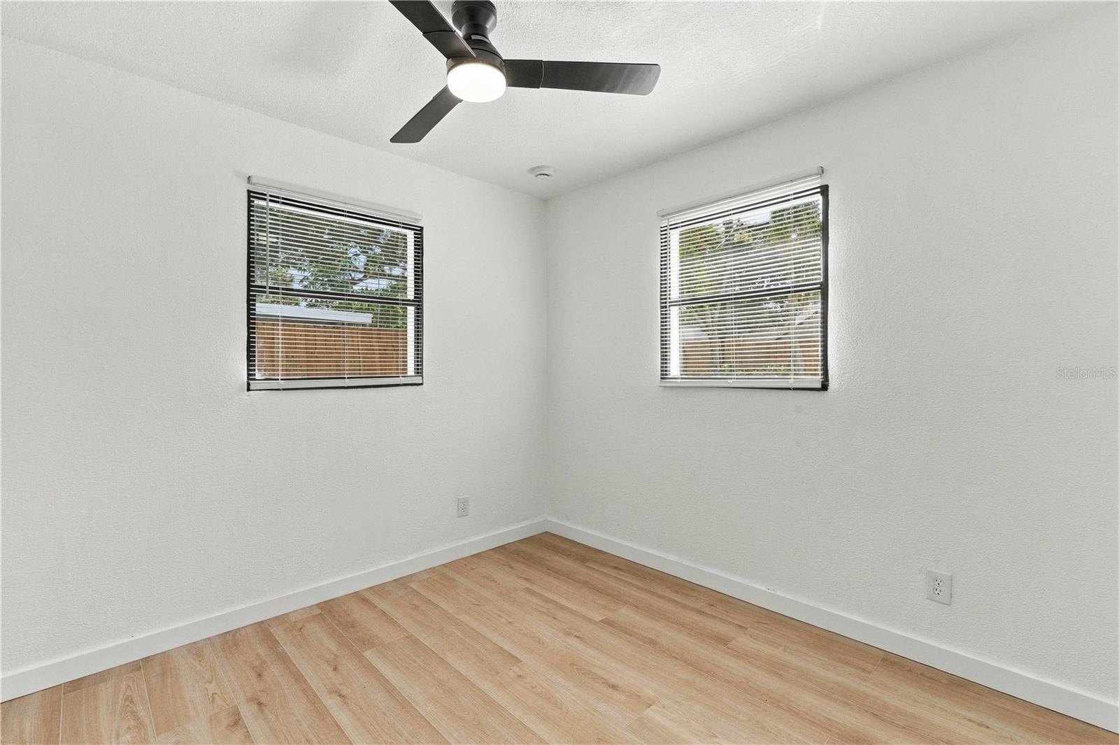 8300 54TH ST N — photo 34
