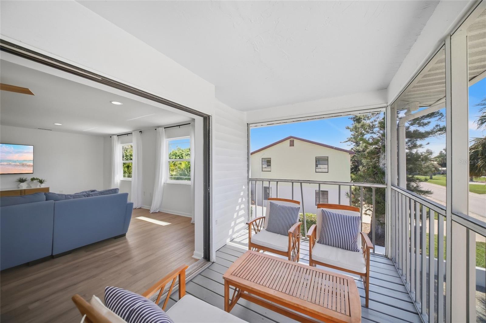 254 GLADIOLUS ST — photo 32