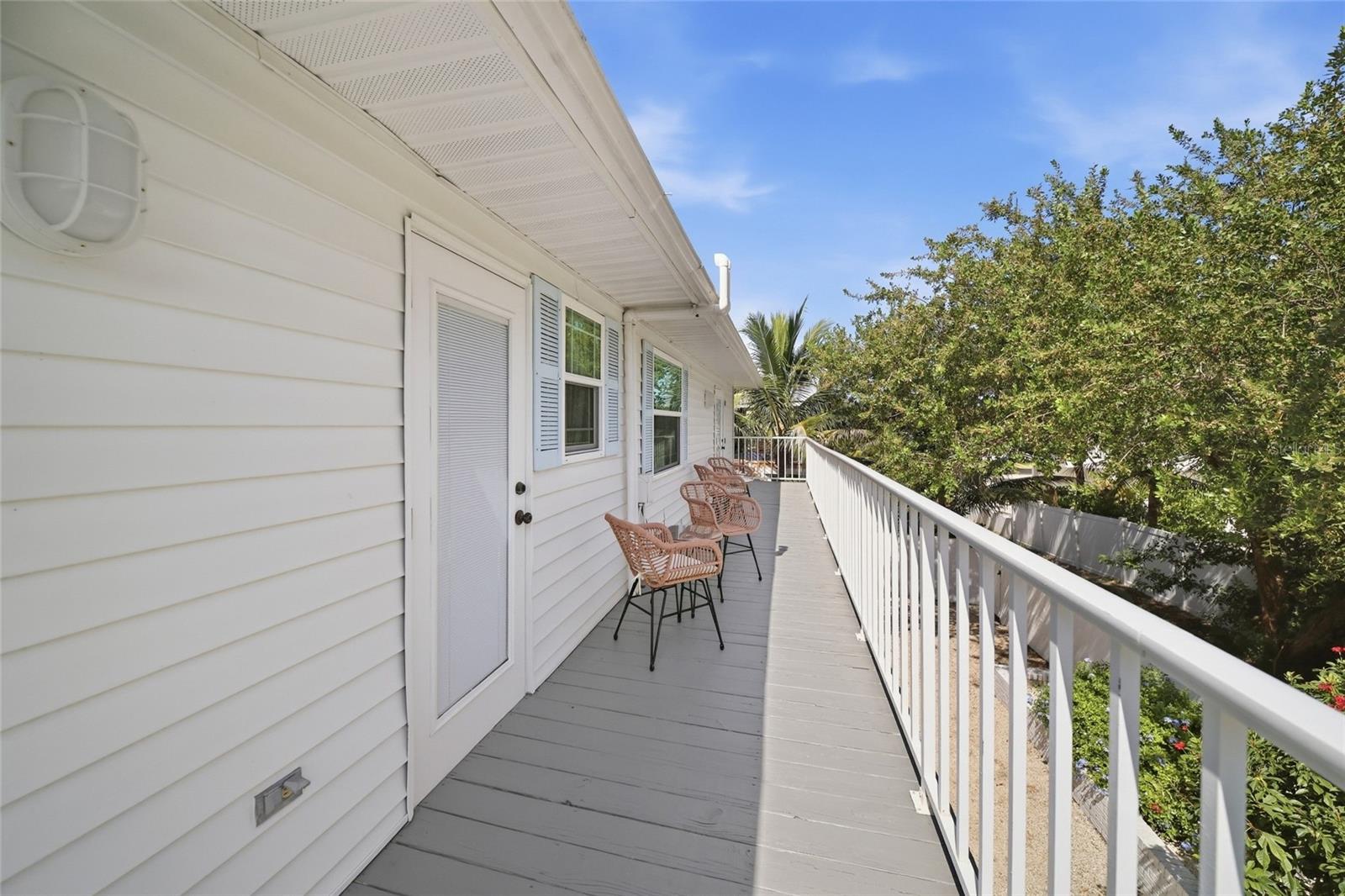 254 GLADIOLUS ST — photo 3