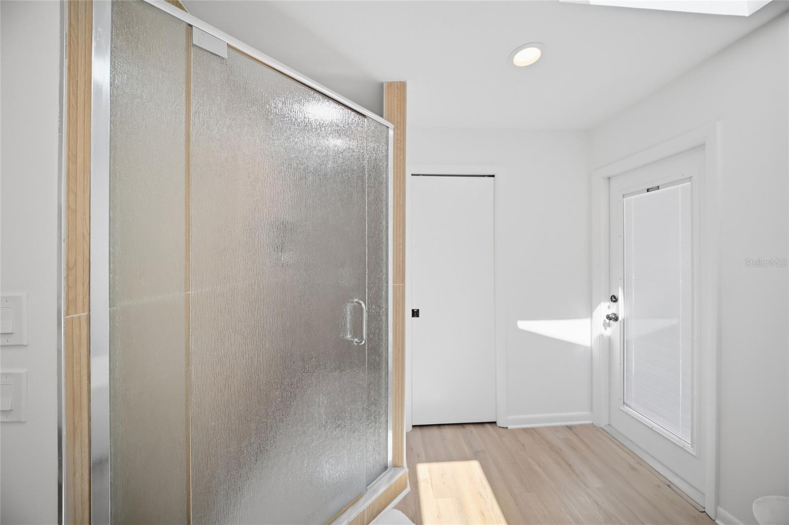 254 GLADIOLUS ST — photo 22
