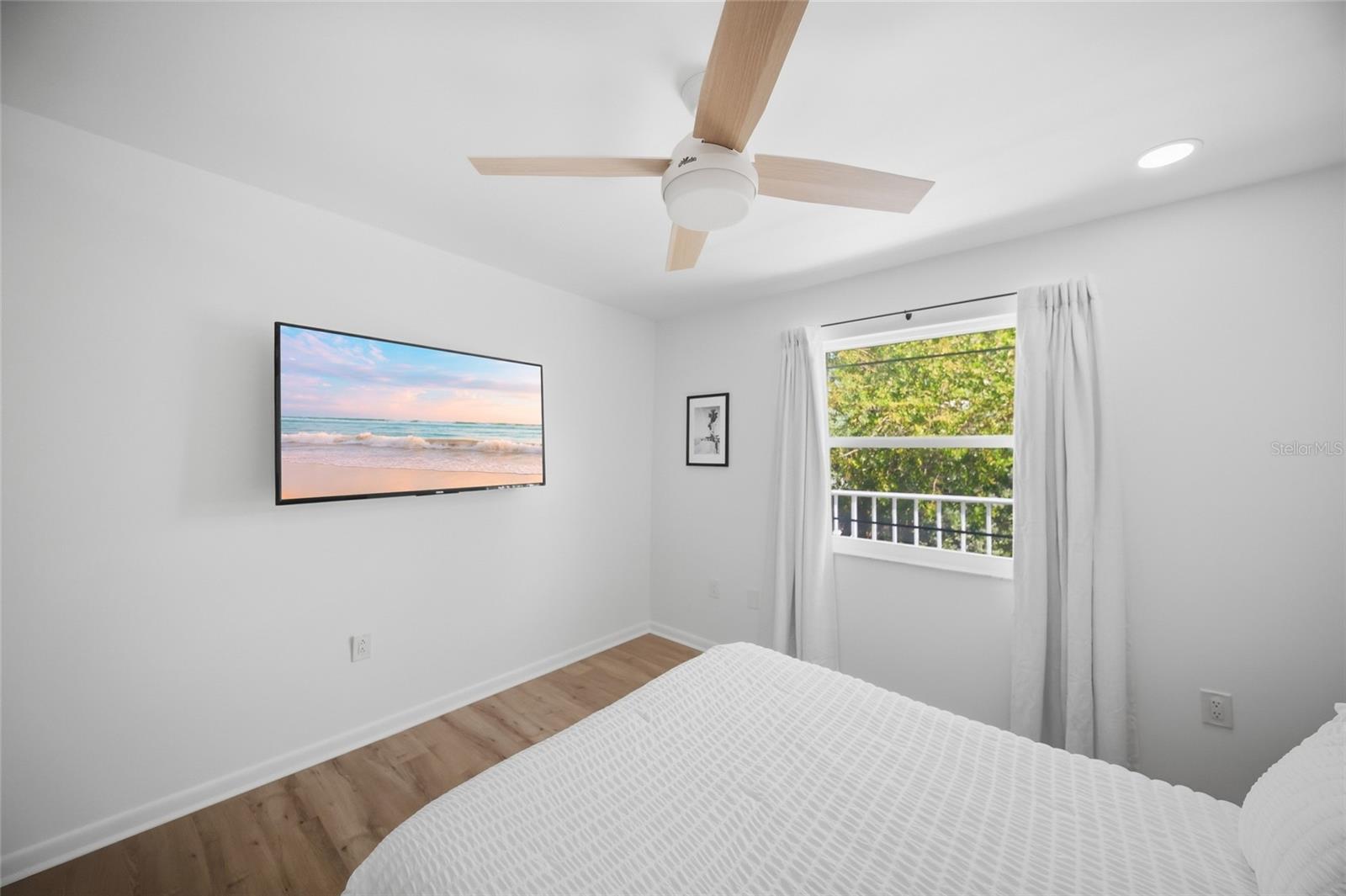 254 GLADIOLUS ST — photo 25