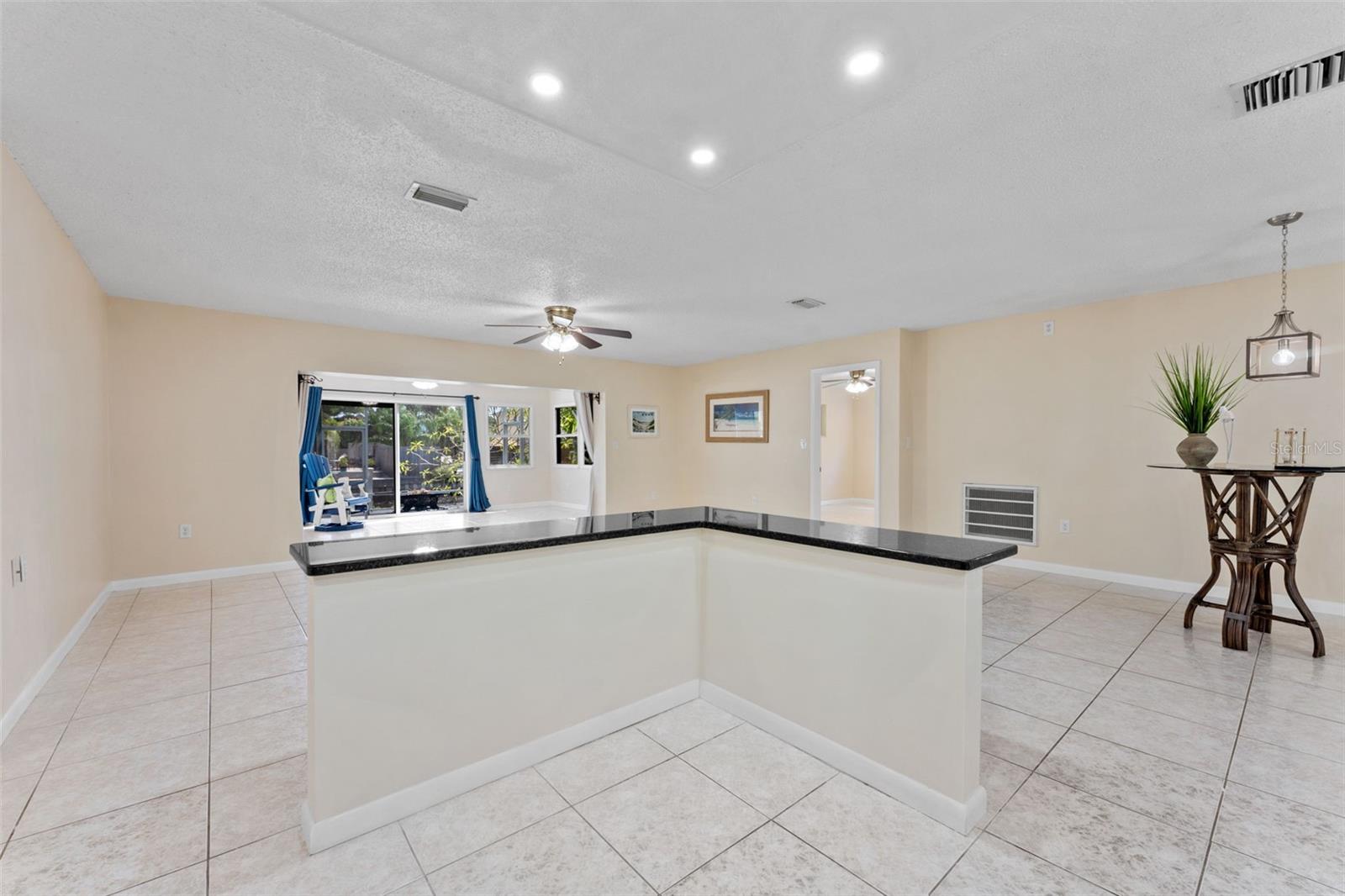 344 CROSSWINDS DR — photo 12