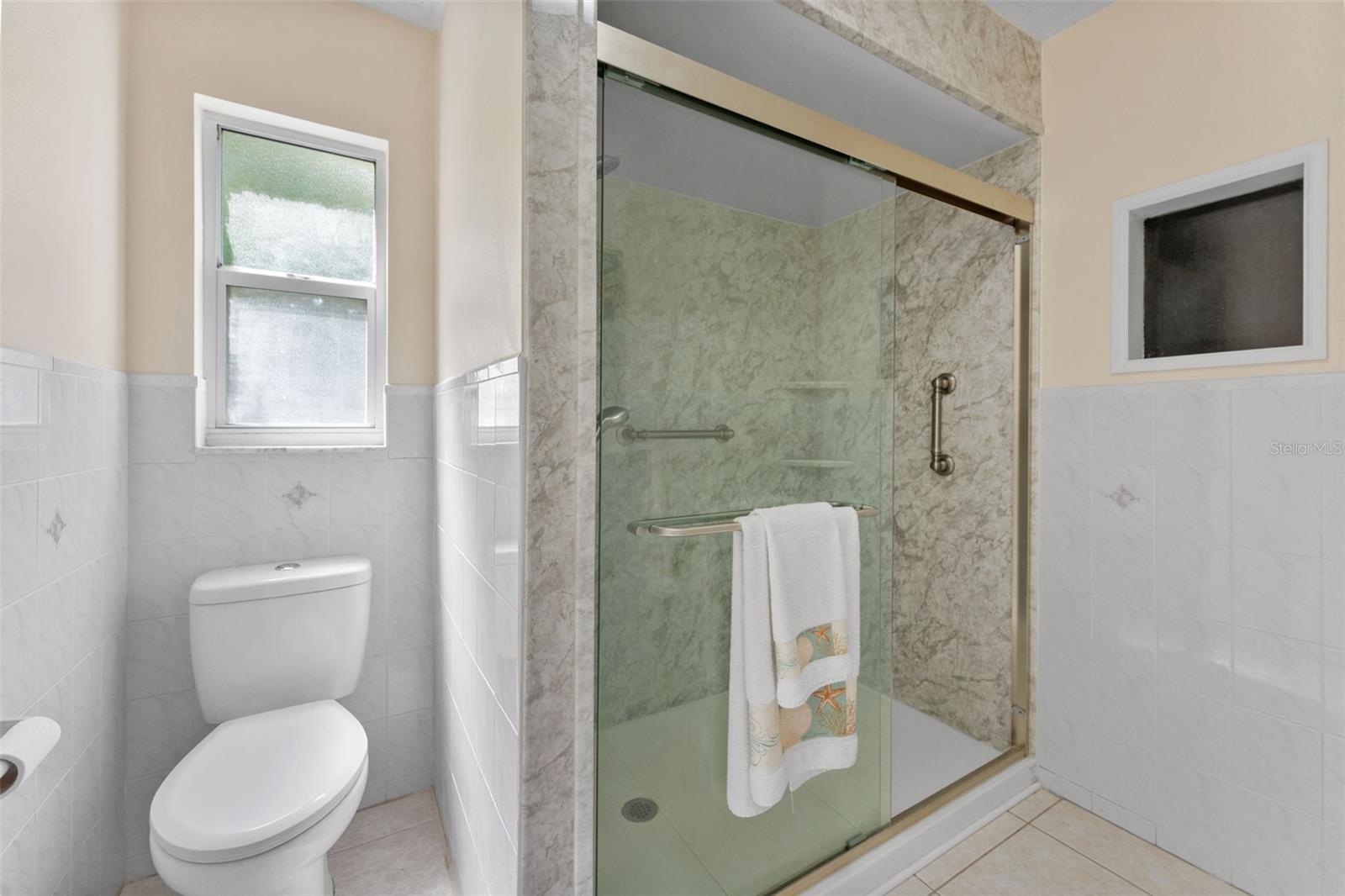 344 CROSSWINDS DR — photo 17