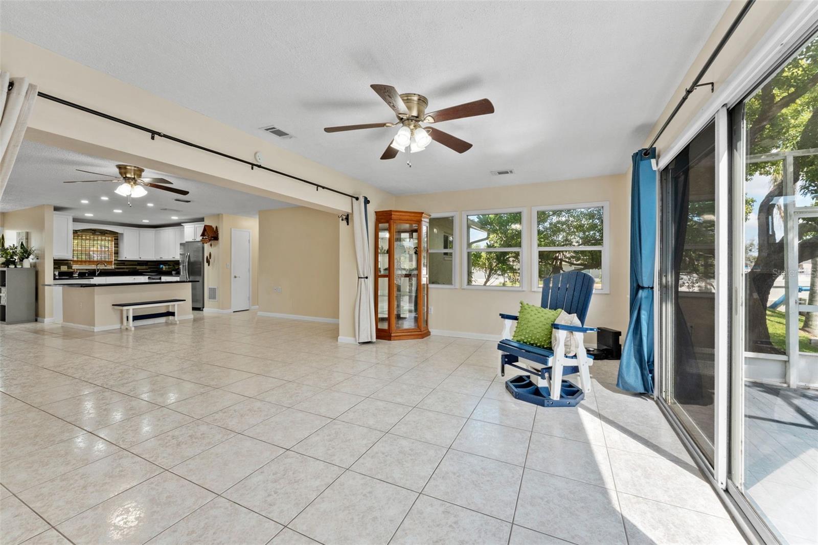 344 CROSSWINDS DR — photo 14