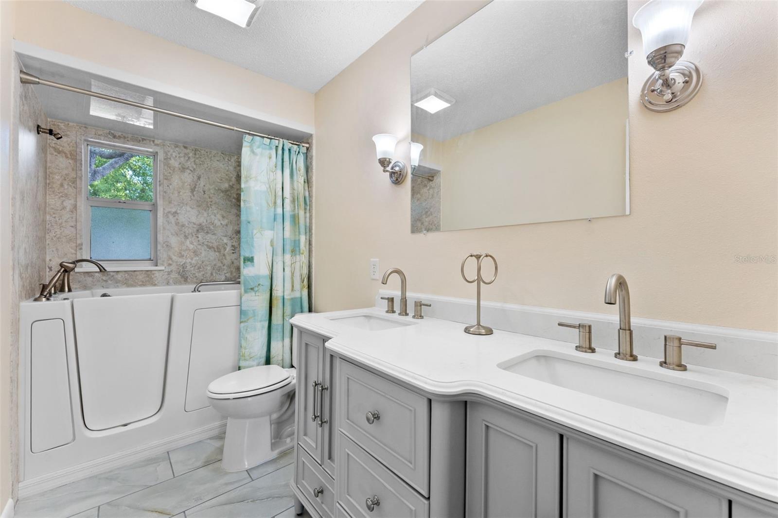 344 CROSSWINDS DR — photo 20