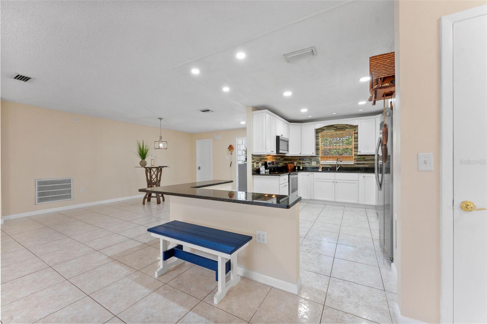 344 CROSSWINDS DR — photo 7