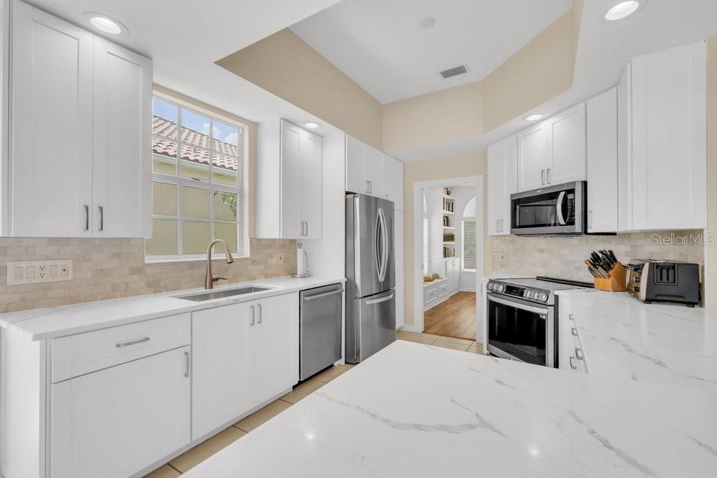 8375 JESOLO LN — photo 5