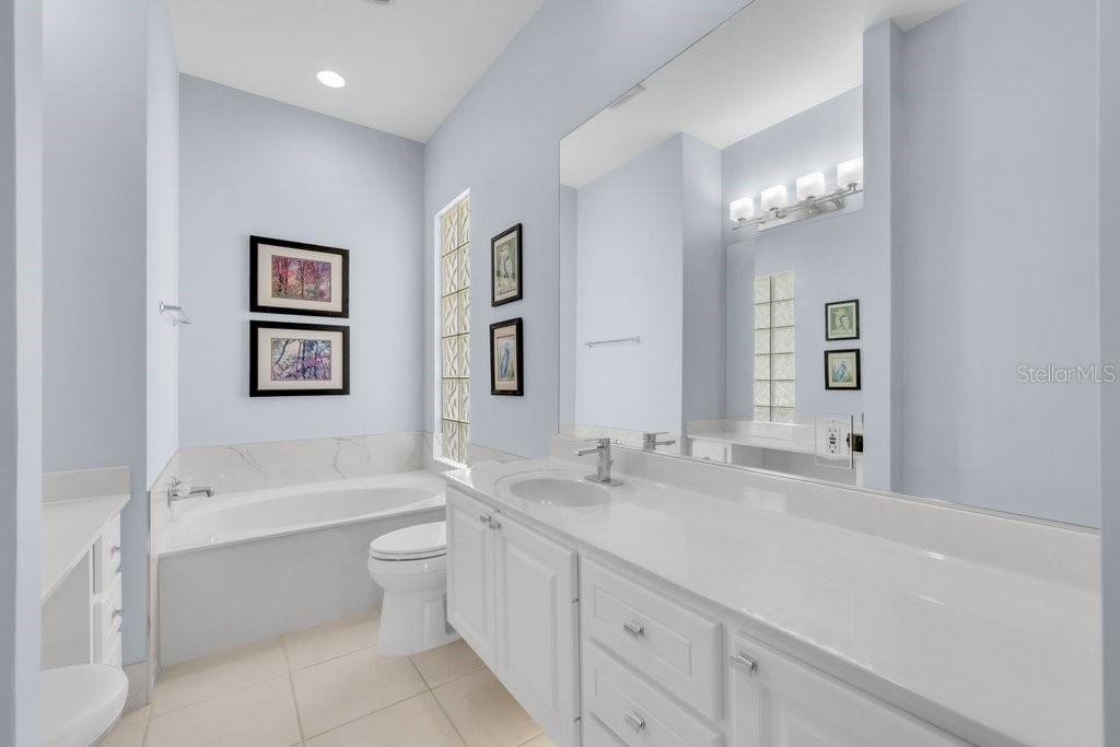 8375 JESOLO LN — photo 13