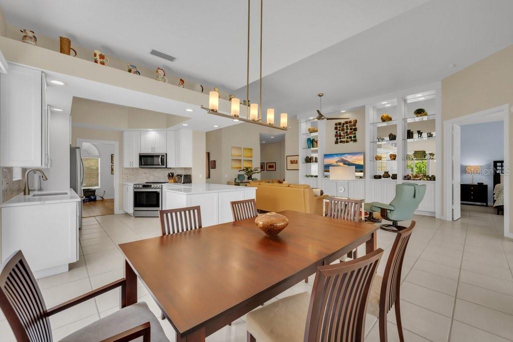 8375 JESOLO LN — photo 8